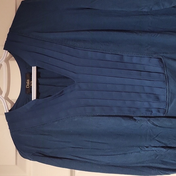 Dalia too - Picture 1 of 1